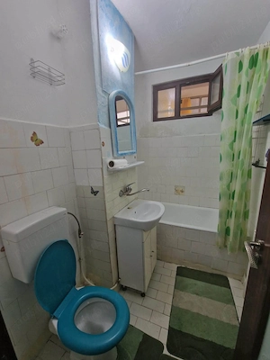De vanzare apartament cu 2 camere si balcon, mobilat si utilat, etajul 1, zona Cresei 52000euro - imagine 6