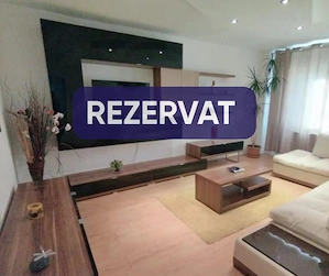 Apartament 3 camere, etaj 1, aproape de Facultate, zona Micalaca