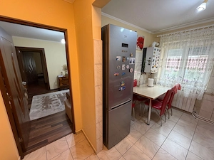 Apartament 2 camere, parter - zona Cetate - imagine 6