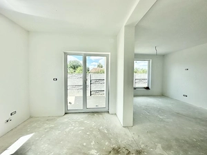 Duplex parter cu 4 camere - teren 415 mp - Albina - imagine 10