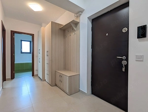 Apartament 2 camere decomandat, bucatarie separata, balcon de 12,6 mp si parcare subterana - imagine 10