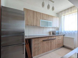 Apartament 2 camere decomandat, bucatarie separata, balcon de 12,6 mp si parcare subterana - imagine 7