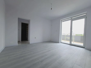 3 camere in bloc nou finalizat. Etajul 1. Model cu 2 balcoane.  - imagine 2