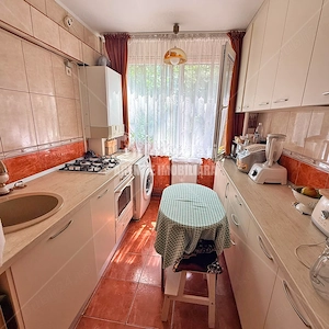 | Apartament cu 4 camere | Micro 16 | Mobilat si Utilat | 90 mp | Parter | - imagine 9