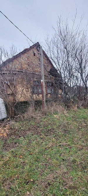 Casa veche cu teren 1300 mp - imagine 7