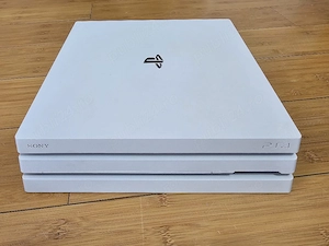 Playstation  4 PRO de vanzare !