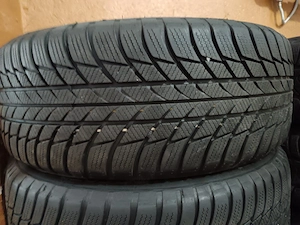 Set 4 anvelope iarna 215/55/17 Bridgestone dot 2019 impecabile - imagine 3