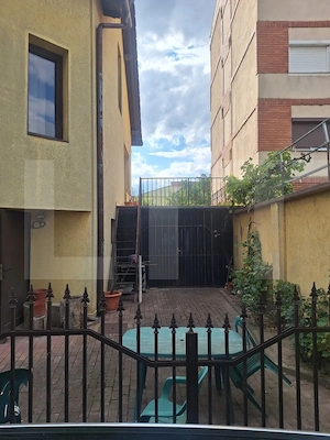 Casa de vanzare, 395 mp, zona Cotu Mic - imagine 3