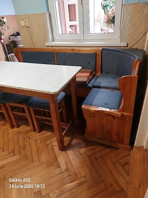 vand coltar bucatarie,masa si 4 scaune