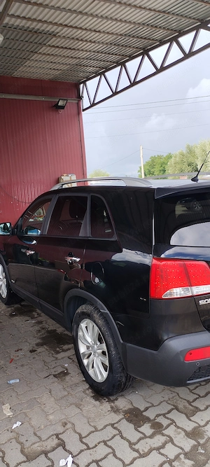 Vând KIA Sorento 2.2 CRDI - imagine 2