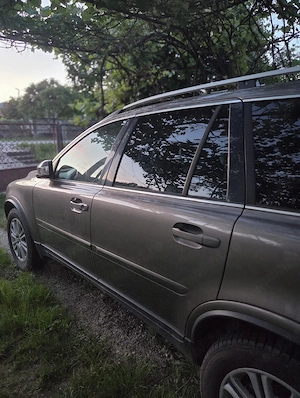 Vând Volvo XC90 - imagine 2