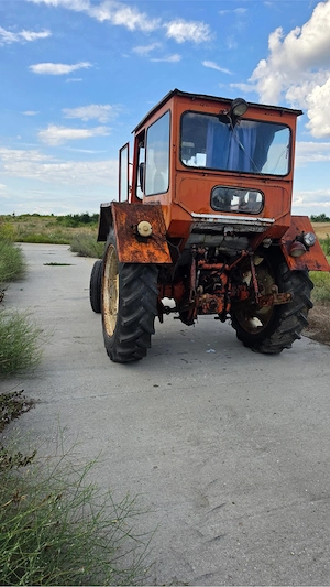 Tractor u650 - imagine 3