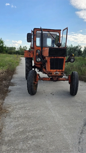 Tractor u650 - imagine 2