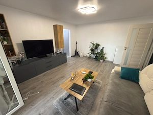 Apartament 2 camere, 50 mp, zona Vest - imagine 2