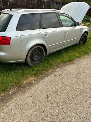 Dezmembrez Audi a4  B7 - imagine 3