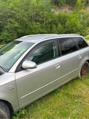 Dezmembrez Audi a4  B7 - imagine 6