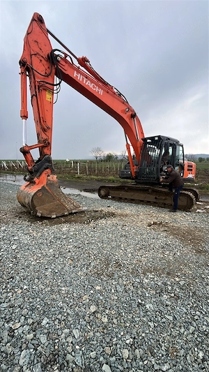 operator excavator - imagine 5