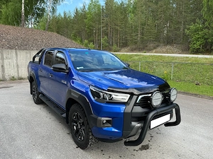 2021 Toyota HiLux 2.8 204 CP Cabină dublă 4WD SR+ Invincible X Auto