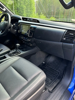 2021 Toyota HiLux 2.8 204 CP Cabină dublă 4WD SR+ Invincible X Auto - imagine 4