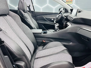 Peugeot 3008 - imagine 17