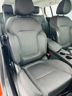 Renault Megane - imagine 18