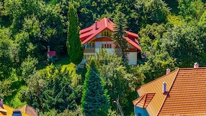 Vânzare 2 construcții, teren 3140 mp, în Centrul Istoric al Brașovului - imagine 3