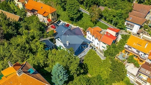 Investiție în Centrul Istoric al Brașovului, 3140 mp, două c - imagine 8
