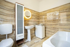 Apartament cu 2 camere de vânzare central pe str. Evreilor Deportați - imagine 6