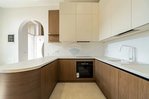 Apartament cu 3 camere de vânzare ultracentral str. Vasile Alecsandri - imagine 2