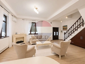 Vilă Duplex cu 6 camere , de închiriat, în Vișan