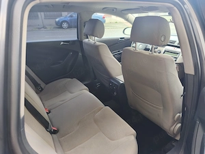 Vw Passat B6 An 2007 Motor 2.0 TDI 170 Cp Se Oferă Fiscal Preț 1250 Euro  - imagine 9