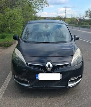 Vând Renault Scenic și Opel Antara 