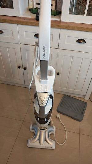 Aspirator vertical cu abur Rowenta Multi-Clean-Steam