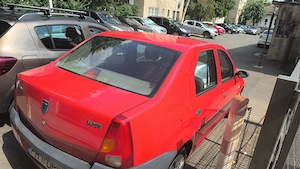 Vând Dacia Logan berlină,an 2005 la doar 53.000 km in stare perfectă de funcționare, îngrijită mania - imagine 4