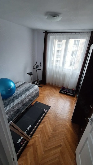 Vând apartament 4 camere - imagine 5
