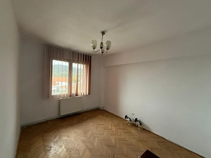 Apartament 4 camere decomandate zona Garii - imagine 4