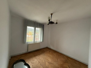 Apartament 4 camere decomandate zona Garii - imagine 2
