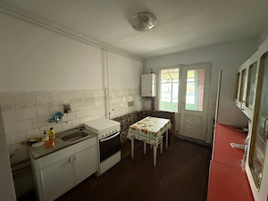 Apartament 4 camere decomandate zona Garii - imagine 5