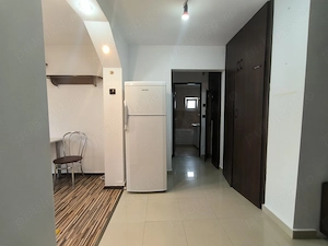 Apartament cu 2 camere, complet decomandat, în zona Confecții etaj 2 cu centrala - imagine 4