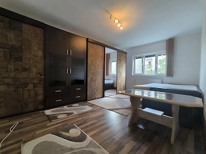 Apartament cu 2 camere, complet decomandat, în zona Confecții etaj 2 cu centrala