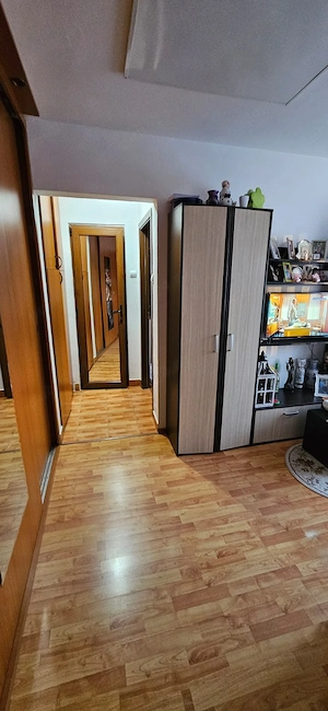 Vand Apartament 3 Camere Zona Florilor - imagine 2