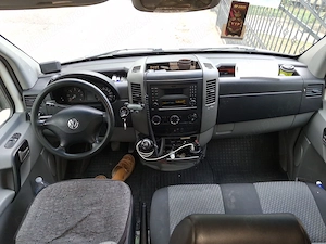 Vw crafter An fabricație 2014 Km 435700 reali Motor 2.0 136 CP  Model lung 4.3 m Aer condiționat  De - imagine 8