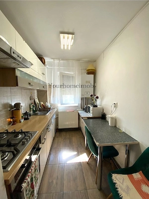 Apartament 3 camere semidecomandat, Craiovița Nouă   Zona Școala 33 - imagine 6