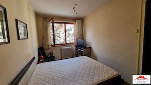 Apartament 2 camere zona centrala 75000 Euro etaj 3 ocupabil - imagine 8