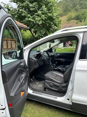 Ford Kuga 2014 | 2.0 TDCi Diesel | Cutie Manuală | Alb - imagine 5