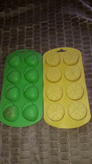 Vând două matrițe silicon