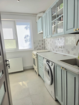 Direct proprietar,vand apartament 3 camere zona Titan