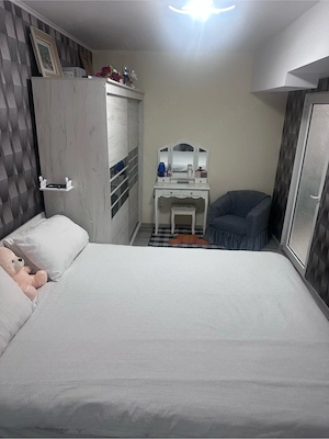 vand apartament 2 cam mobilat si partial utilat + beci - imagine 3