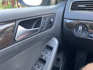 VW Jetta 1.2 TSI, an 2017, 68.000 km, stare perfectă de funcționare, unic proprietar  - imagine 7