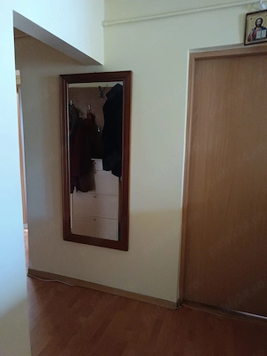 Caut 2 colege de apartament - imagine 5
